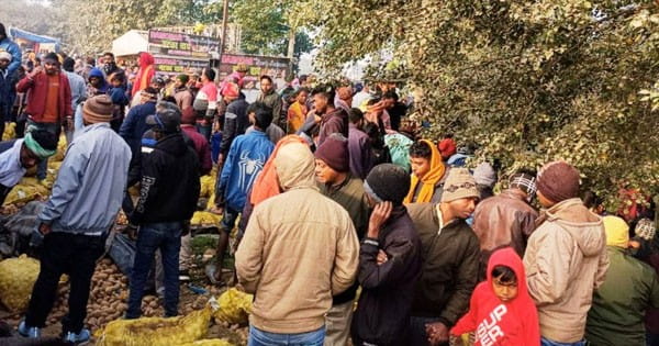 झारखंड में भीषण सड़क हादसा, रामगढ़ में आलू लदे ट्रक ने स्कूली बच्चों से भरे ऑटो को मारी टक्कर, 3 बच्चों समेत 4 की मौत, 8 घायल