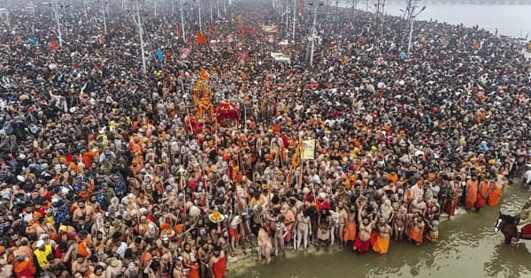Mahakumbh 2025 : आज महाकुंभ में धर्म संसद, सनातन बोर्ड का होगा ऐलान; अमित शाह संगम में करेंगे स्नान; 13.21 करोड़ श्रद्धालु लगा चुके हैं डुबकी