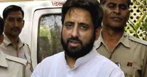 आप विधायक अमानतुल्लाह खान का दावा- झूठे मामले में फंसा रही दिल्ली पुलिस, मैं कहीं नहीं भागा
