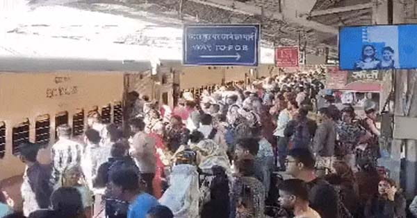 दिल्ली के बाद अब भोपाल स्टेशन पर 25% तक बढ़ी यात्रियों की भीड़, चेन खींचकर उतारते नजर आए लोग
