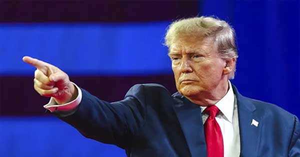 बढ़ते विमान हादसों के बीच ट्रंप प्रशासन ने शुरू की FAA कर्मचारियों की छंटनी, एलन मस्क के खिलाफ पोस्ट पर नौकरी जाने का दावा