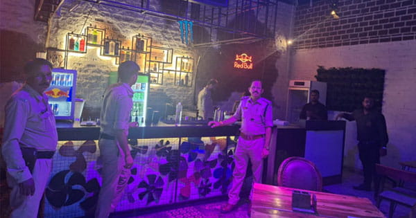 भोपाल में अवैध शराब पर बड़ी कार्रवाई, बैरागढ़ और एमपी नगर के होटल-ढाबों पर छापेमारी, 16 प्रकरण दर्ज