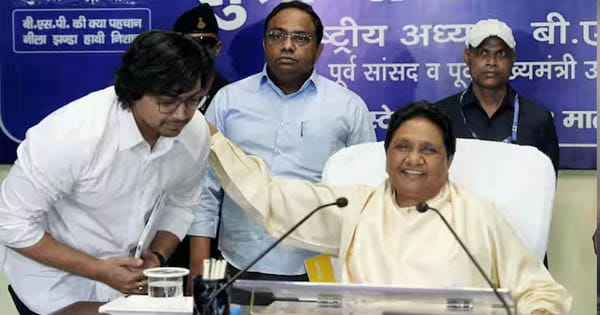 भतीजे आकाश आनंद ने मायावती से मांगी माफी, BSP में वापसी की लगाई गुहार, ससुराल वालों को लेकर कही ये बड़ी बात