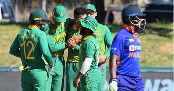 IND vs SA: पहले वनडे में भारतीय टीम काे मिली 31 रनों से हार, गेंदबाजों के बाद बल्लेबाजों का खराब प्रदर्शन बना वजह