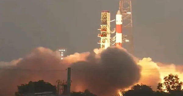 ISRO का 101वां मिशन असफल : तकनीकी गड़बड़ी के चलते तीसरा चरण पार नहीं कर पाया PSLV-C61 रॉकेट; इसरो चीफ बोले- जांच कर रहे