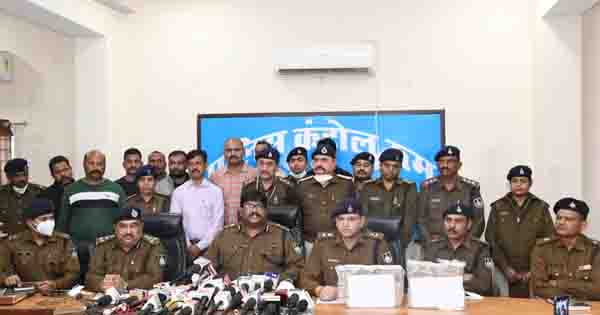 जबलपुर एटीएम लूट और हत्याकांड का खुलासा; वाराणसी से आरोपी गिरफ्तार, लूटे के 33 लाख जब्त