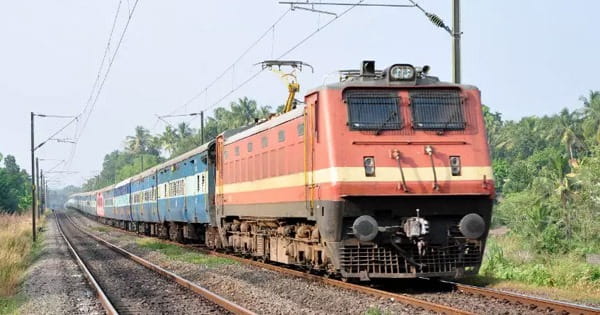 ट्रेन में सफर करने वाले यात्रियों के लिए जरूरी सूचना; कल निरस्त रहेगी डॉ. अंबेडकर नगर एक्सप्रेस, दाहोद-भोपाल एक्सप्रेस भी आंशिक रद्द