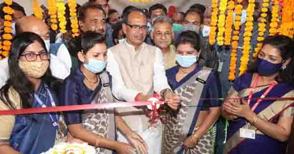 MP में 127 दीदी कैफे का शुभारंभ : CM शिवराज बोले- स्व-सहायता समूहों करेगा शासकीय कैंटीन का संचालन