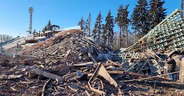Russia-Ukraine War : यूक्रेन का यूरी गागरिन स्टेडियम तबाह, कीव पर कब्जा करने के लिए पुतिन ने तैयार की नई योजना