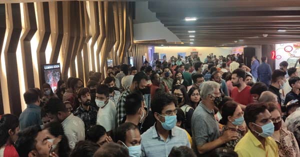 जबलपुर में लगातार हाउसफुल चल रहे 'द कश्मीर फाइल्स' के शो, मल्टीप्लेक्स में पैर रखने की जगह नहीं