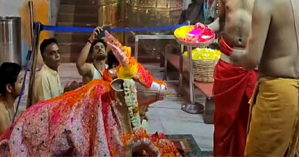 महाकाल मंदिर में मनी रंगपंचमी, भक्तों ने बाबा के आंगन में खेली होली; देखें Video