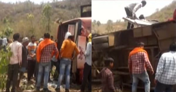 शहडोल से डिंडौरी जा रही बस अनियंत्रित होकर पलटी, 10 यात्री घायल