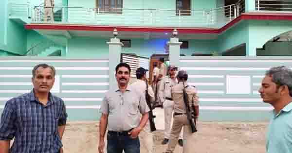 Eow Raid : सिंगरौली में पटवारी के घर EOW का छापा, नकदी समेत मिले जमीन के दस्तावेज