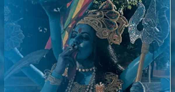 Kaali Poster Controversy: 'मां काली' के हाथ में सिगरेट और LGBTQ का झंडा देख भड़के लोग, उठी फिल्ममेकर को अरेस्ट करने की मांग
