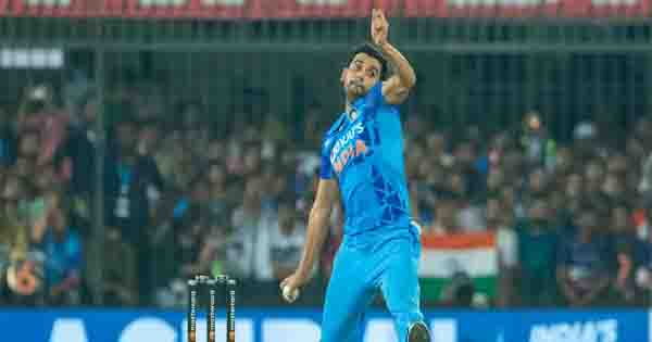 IND vs SA : दीपक चाहर दक्षिण अफ्रीका के खिलाफ सीरीज से बाहर, इस ऑलराउंडर को मिला मौका