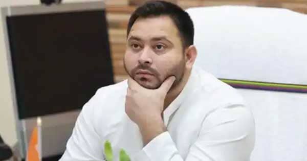 तेजस्वी यादव को चुनाव आयोग का नोटिस, फर्जी EPIC नंबर सरेंडर करने का आदेश, 16 अगस्त तक का अल्टीमेटम