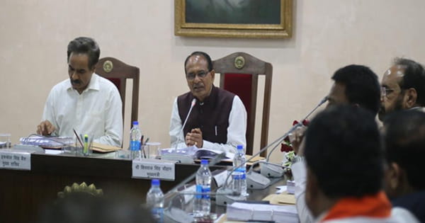 शिवराज कैबिनेट के फैसले : कर्मचारियों को मिलेगा चतुर्थ समयमान वेतनमान का लाभ, सीधी में मड़वास और नर्मदापुरम में शिवपुर बनेगी नई तहसील