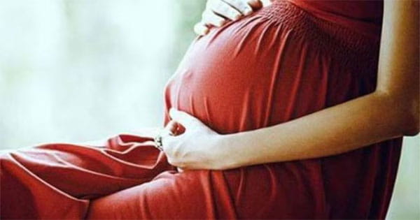 ब्रिटेन में एक ही कोख से मां बनेंगी दो सगी बहनें