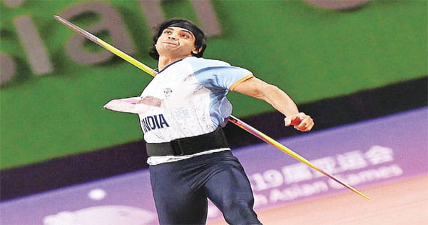 नीरज चोपड़ा को स्वर्ण और किशोर ने जीता रजत