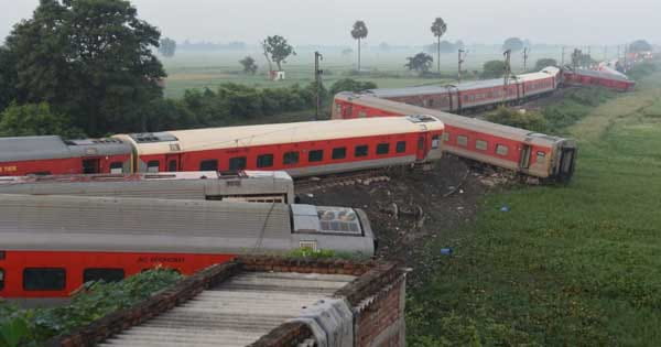 Bihar Train Accident Updates : हादसे के बाद 10 ट्रेनें रद्द... 21 का रूट डायवर्ट, जानें बिहार में कब-कब हुईं बड़ी रेल दुर्घटनाएं