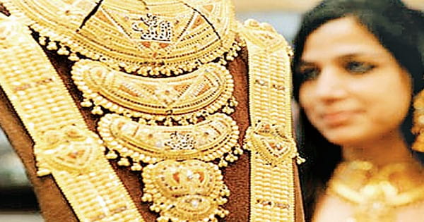 युद्ध ने बढ़ाया सोने का दाम, 4 दिन में 2,000 रुपए का उछाल