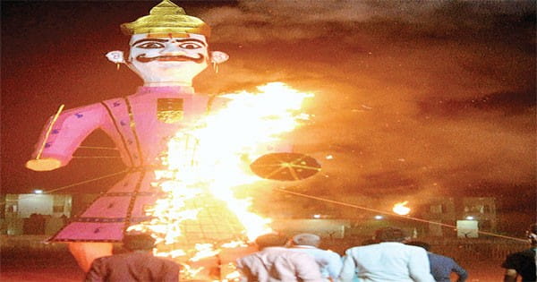 अच्छाई रूपी राम के तीर ने बुराई के प्रतीक रावण, कुंभकर्ण व मेघनाद का किया वध