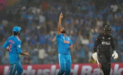 IND vs NZ Semi Final : "अजेय" भारत विजय रथ पर सवार, लगातार 10 वां मैच जीत फाइनल में पहुंची, 70 रनों से हराकर कीवी टीम से लिया 2019 में विश्व कप से बाहर होने का बदला