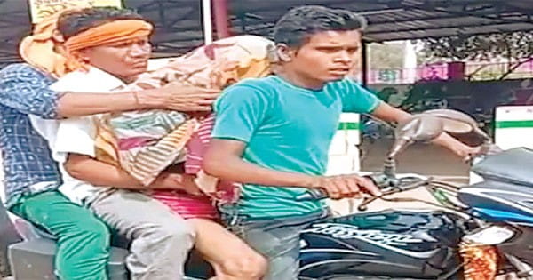 शहडोल में नहीं मिला शव वाहन तो बाइक से 15 किमी दूर गांव ले गए बुजुर्ग का शव