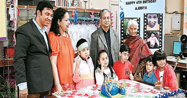 3-डी साइंस फिल्म, आकाश दर्शन के साथ सेलिब्रेट हो रहे बर्थ-डे