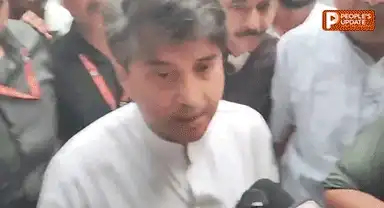 ग्वालियर शीतला माता मंदिर हादसा: 15 श्रद्धालुओं की मौत, घायलों से मिले ज्योतिरादित्य सिंधिया; पुलिसकर्मी सस्पेंड