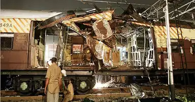 2006 मुंबई ट्रेन ब्लास्ट केस में सभी 12 आरोपी बरी, 11 मिनट में हुए थे 7 बम धमाके, 189 लोगों की मौत