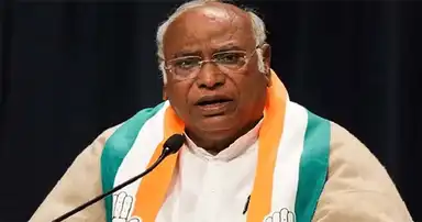 कांग्रेस अध्यक्ष मल्लिकार्जुन खड़गे की तबीयत बिगड़ी, अस्पताल में भर्ती
