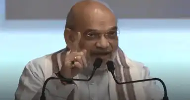 केंद्रीय गृह मंत्री अमित शाह बोले- अंग्रेजी बोलने पर शर्मिंदगी महसूस करेंगे लोग, भाषा विवाद के बीच दिया बयान