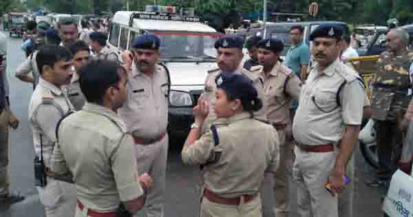 Gwalior Dispute between IPS officer and medical students